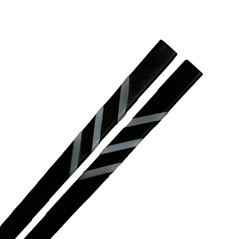 Đũa gỗ đen sọc trắng