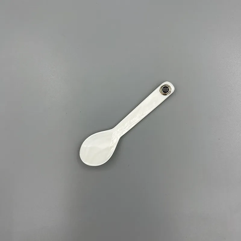 Muỗng trai 9 cm đính đá