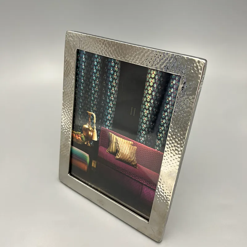 Khung hình 18x23 cm