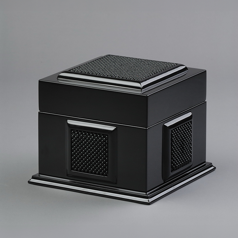 CAVIAR SQUARE BOX BLACK