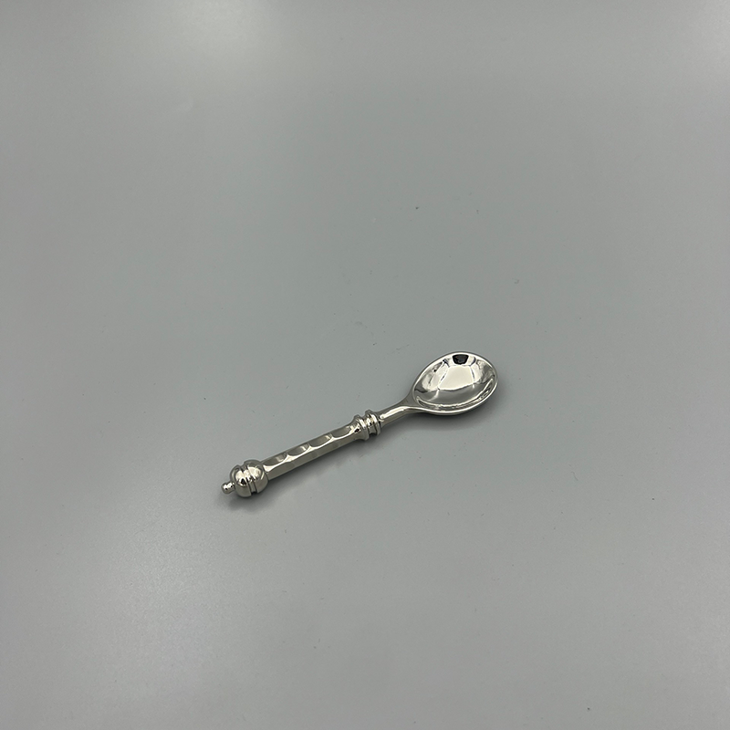 INOX SPOON WITH PATTERN HANDLE SMALL